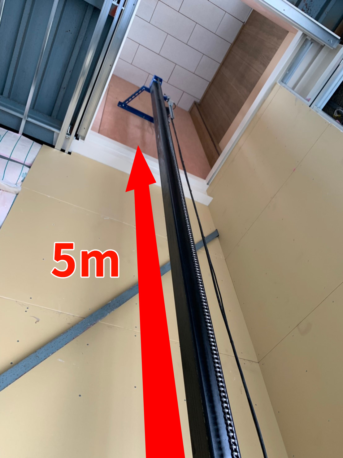 ブルーリフトの昇降行程は最大5.0m
